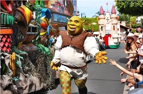 刘强东与奶茶妹妹的婚礼举办地大堡礁到底有多美？自己去看！