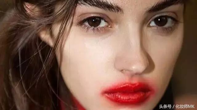 这些口红复古又高级,眼影口红推荐学生党