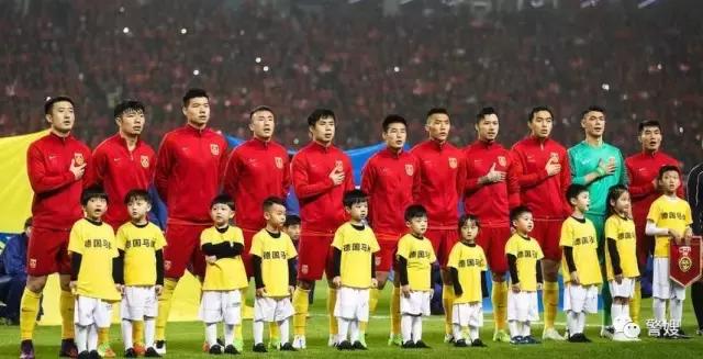 中国男足一比零击败韩国完整回放,13年前中国男足3-0击败韩国