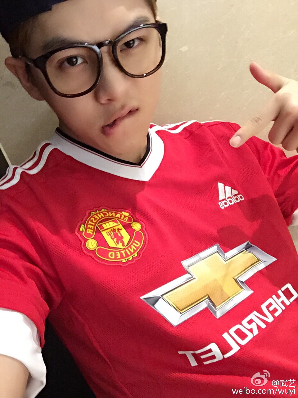 国足中韩长沙告捷,国足比赛张艺兴领唱