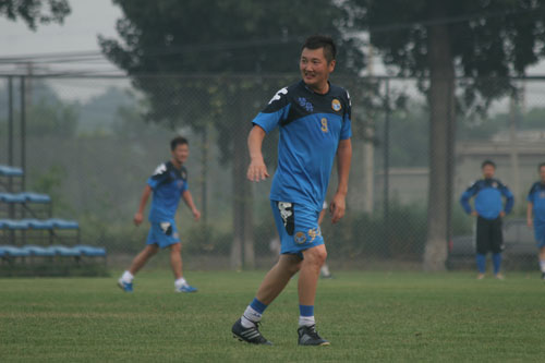 国足中韩长沙告捷,国足比赛张艺兴领唱