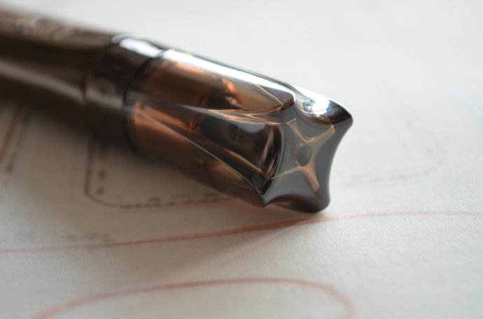 自然堂弹嫩紧致抗皱眼霜适合年龄,六胜肽淡化细纹眼霜适合什么年龄