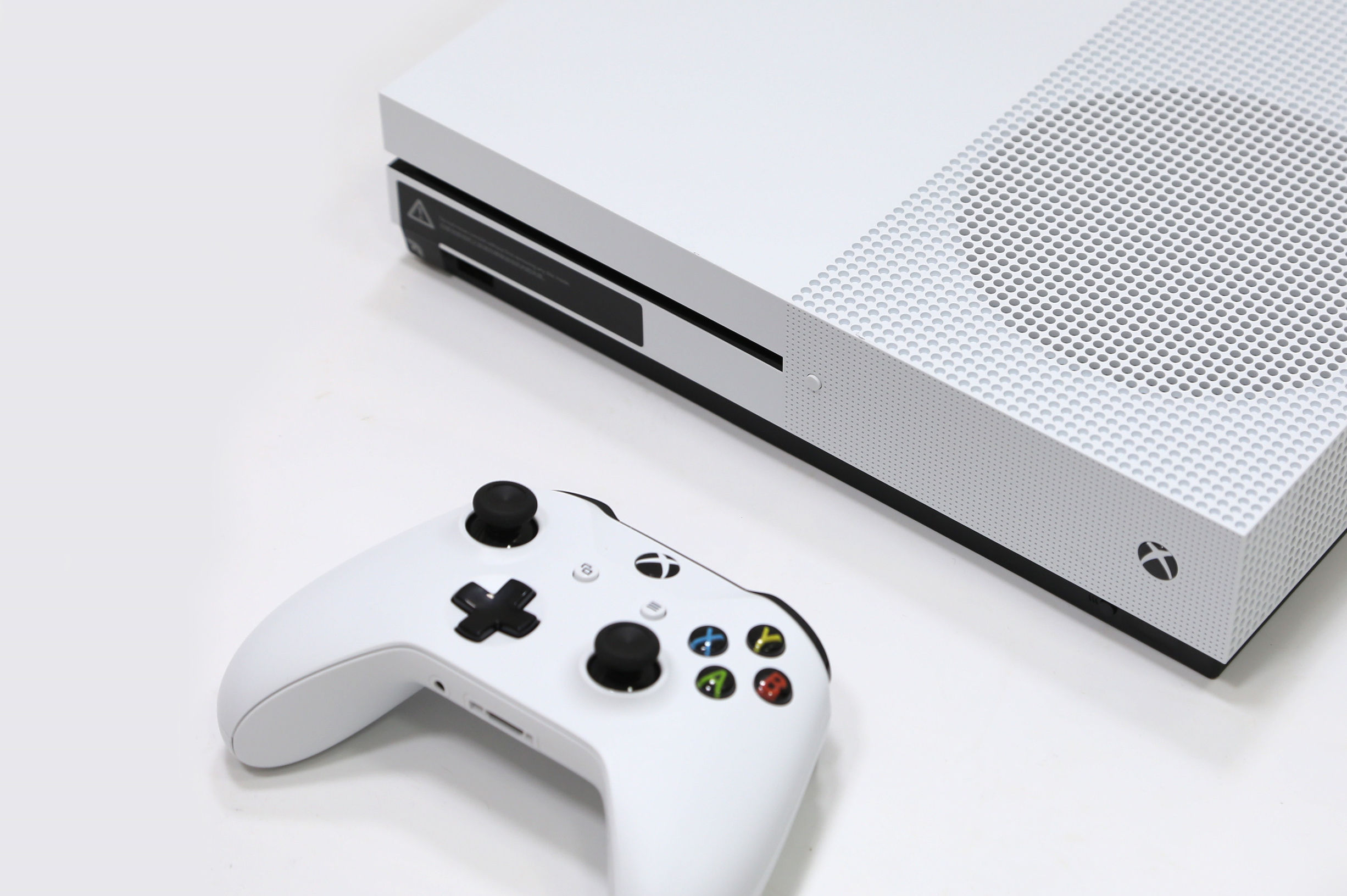 xboxones拆机没有撬棒,xboxones和x区别