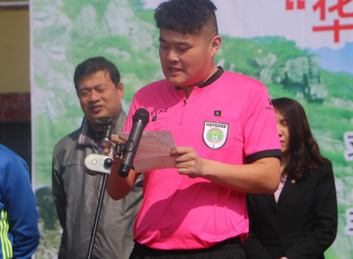 足球比赛海报泰山,足球联赛开赛海报