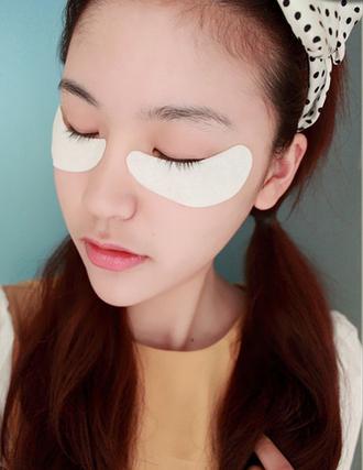 四种去眼袋黑眼圈的小窍门,去眼袋黑眼圈公认最好用方法