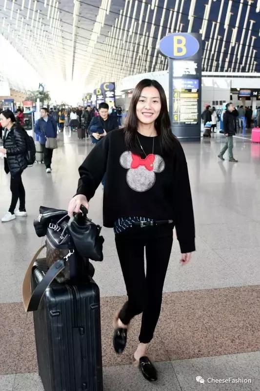 恨天高单鞋搭配图片,穿着恨天高的高跟鞋