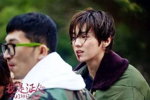 鹿晗真正的素颜照,鹿晗现在素颜照