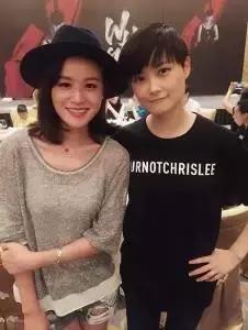 如果时光倒流你还会选择认识她吗,如果时光倒退你还会爱他吗