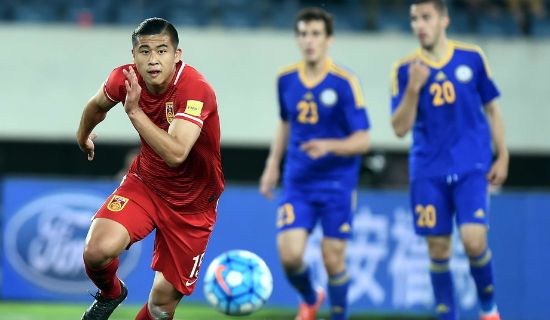 让我流下眼泪的不止昨夜的酒,让我流下眼泪的不止是昨夜的酒