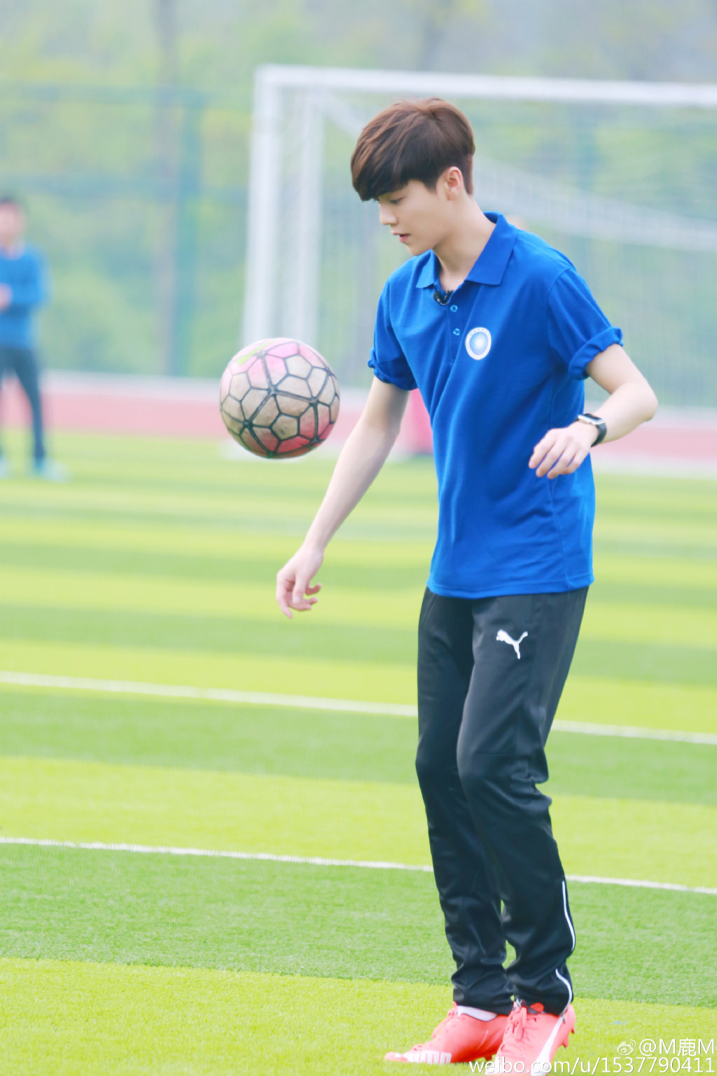 国足中韩长沙告捷,国足比赛张艺兴领唱