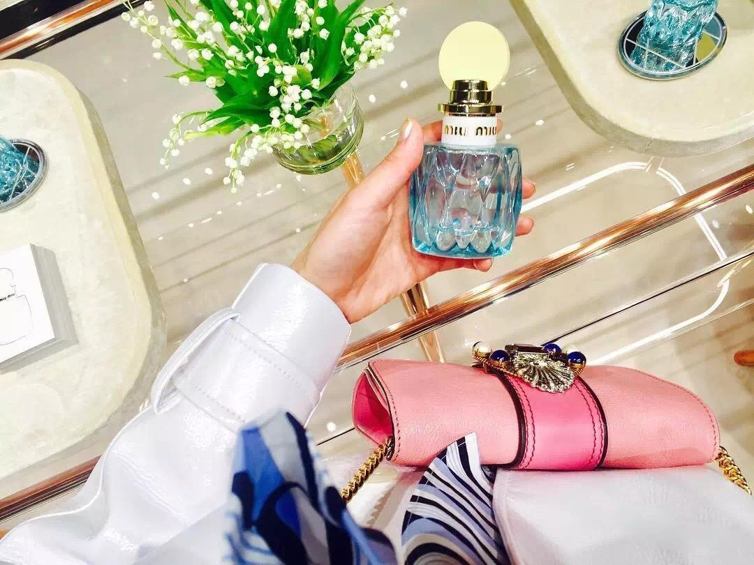 miumiu配色小香风,miumiu莹蓝女士香氛