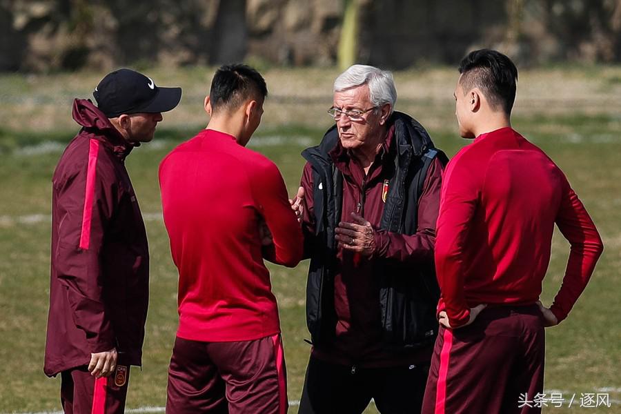 “菜地”球场接待国足！亚洲第一也惧怕中国队？