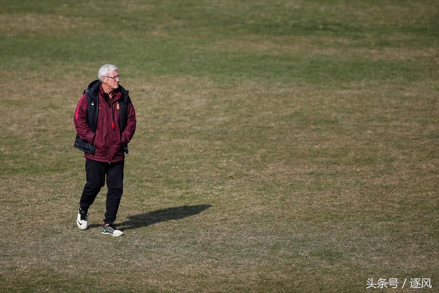 “菜地”球场接待国足！亚洲第一也惧怕中国队？