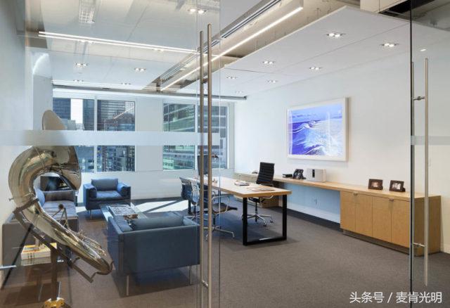 飞上天和太阳肩并肩,上天与太阳肩并肩的下一句