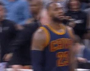 一肘就把詹皇击倒？这个*男美**子竟……