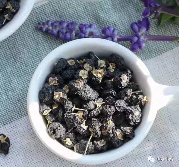 吃黑枸杞的最佳吃法,怎样吃黑枸杞才是正确的