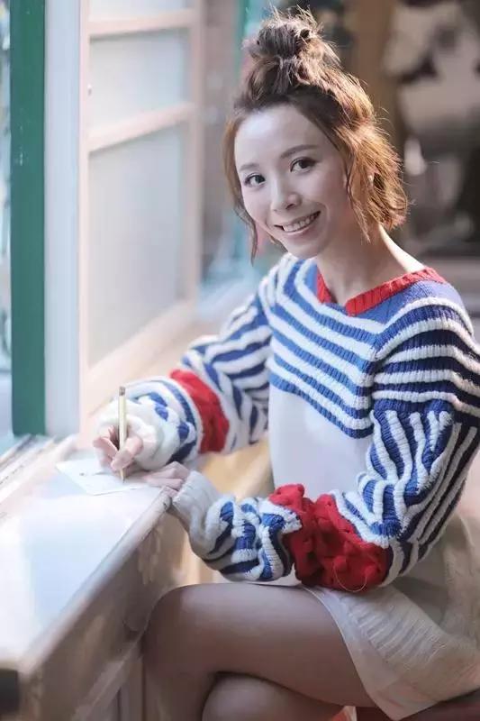 如果时光倒流你还会选择认识她吗,如果时光倒退你还会爱他吗