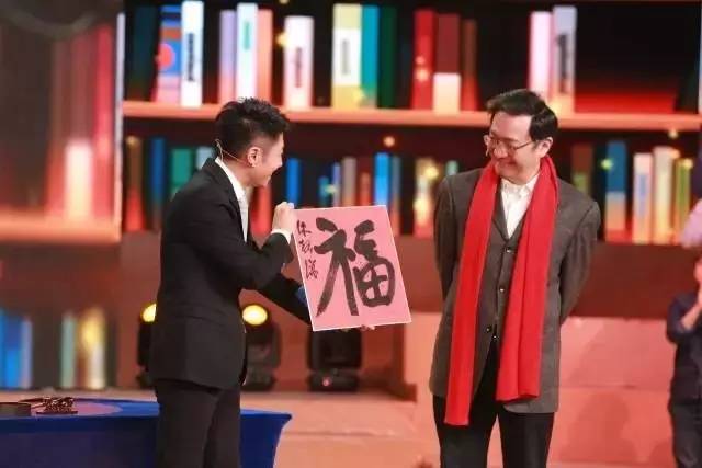 电脑手机普及导致提笔忘字的现象,如何避免出现提笔忘字的情况