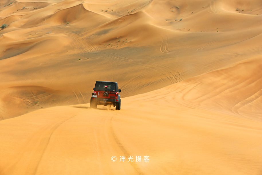 在迪拜体验阿拉伯服装,迪拜体验沙漠越野需要多少钱