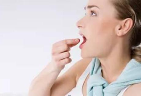 癌症患者是化疗好还是中医调理好,癌症选择中医还是西医