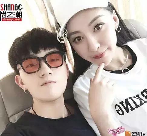 如果时光倒流你还会选择认识她吗,如果时光倒退你还会爱他吗