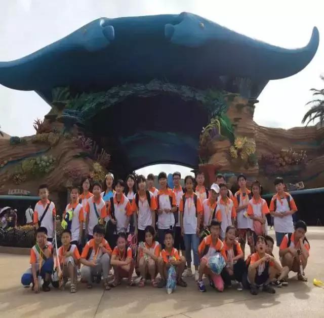 我与花火有个约定，小作家成长体验夏令营！