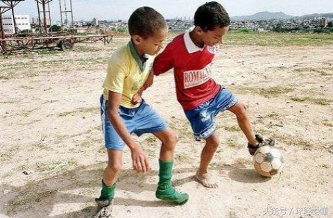 这个德国人诉说无奈遭抬杠，他道出了中国足球上不去的真实原因？