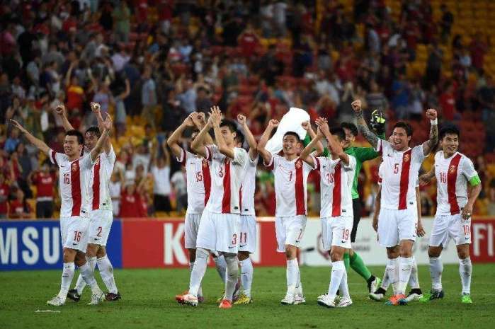 国际足联心疼国足送来大礼！这下轻轻松松就能出线进世界杯