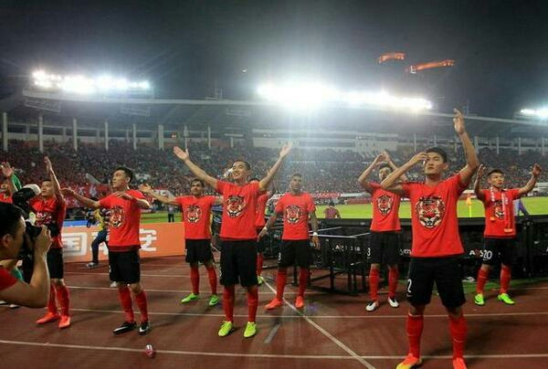 跟恒大打比赛,和恒大打对攻