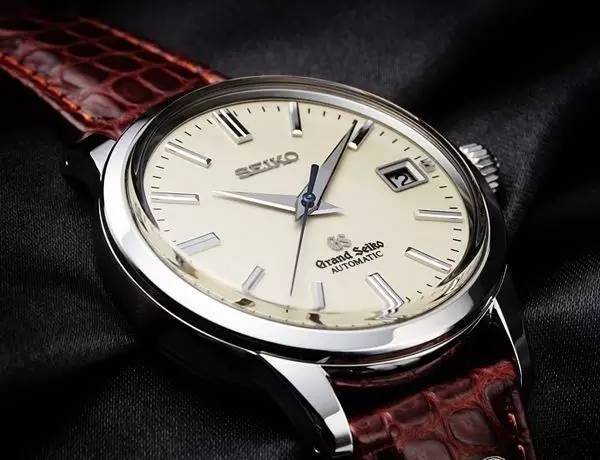 适合上班族戴的机械手表,适合上班族的手表品牌推荐