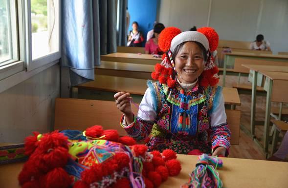 浜戝崡娉歌タ鍘跨編濂虫紓浜悧,浜戝崡绾㈡渤娉歌タ缇庡コ
