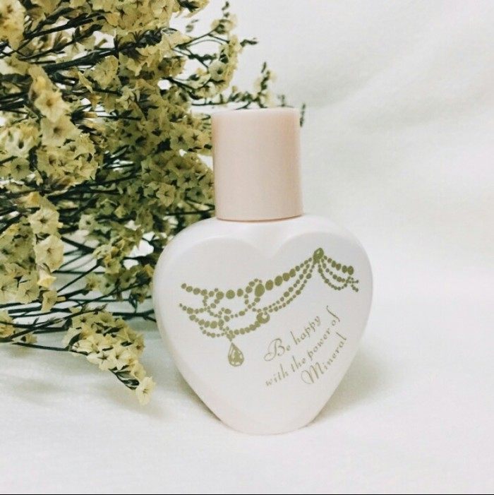 平价粉底液与大牌对比图片高清,适合70后混干敏感肌的平价粉底液