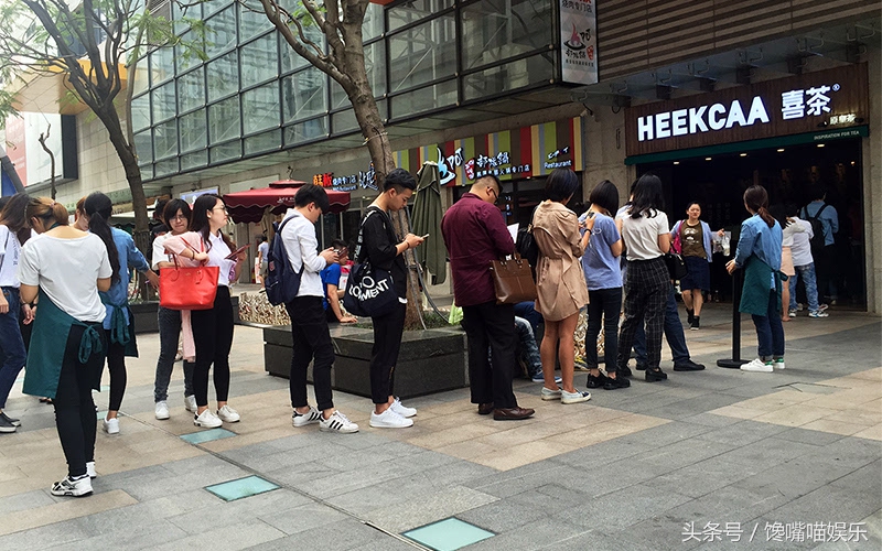 黄牛倒卖奶茶,黄牛一杯奶茶卖到150元