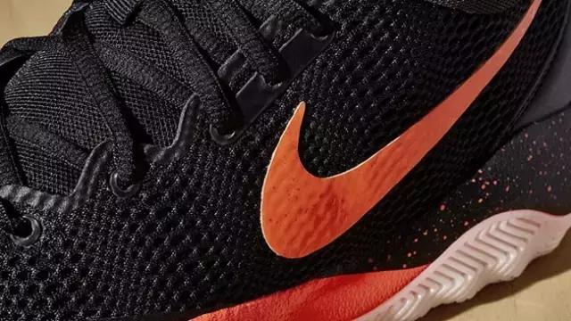 新秀布克格林共同穿过的鞋,布克70分球鞋