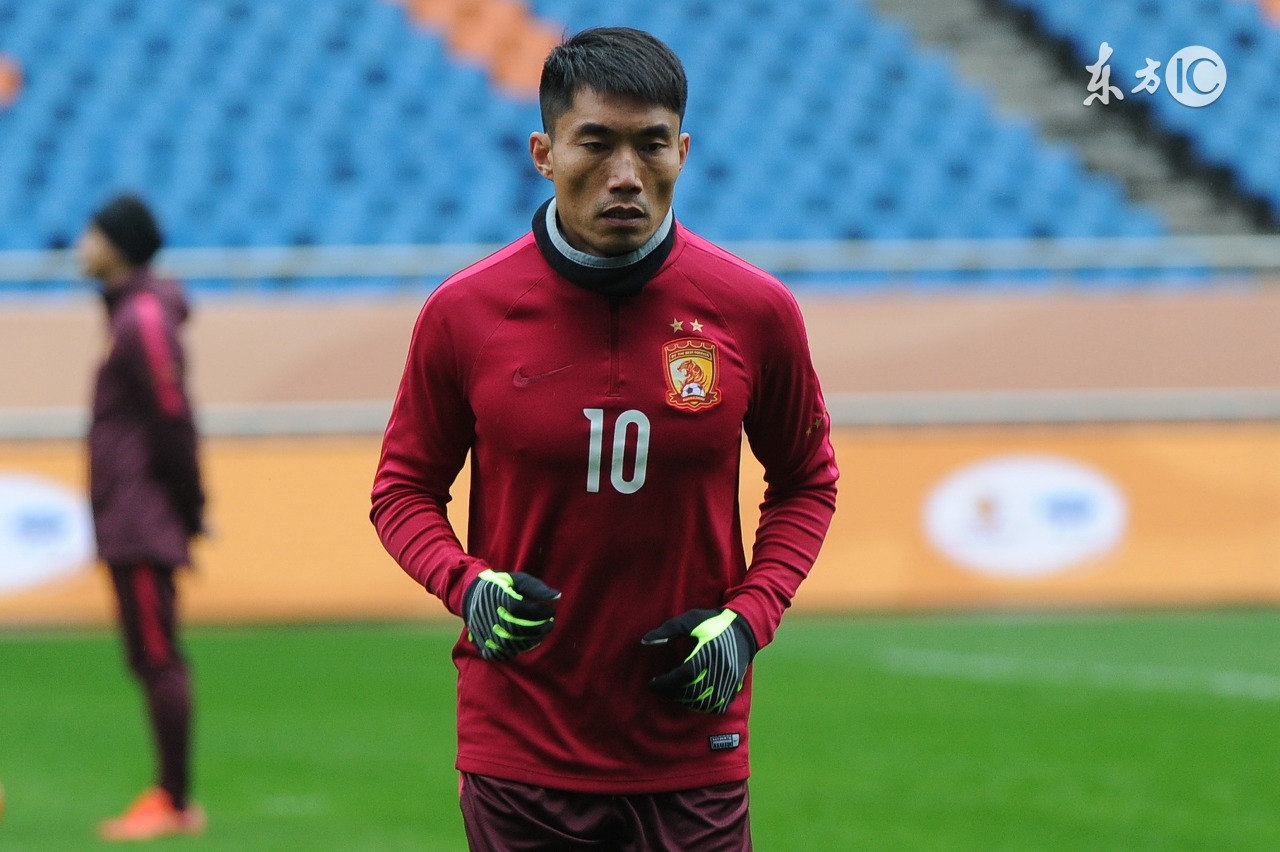 一个字母一位现役球星，最后一位你肯定想不到！