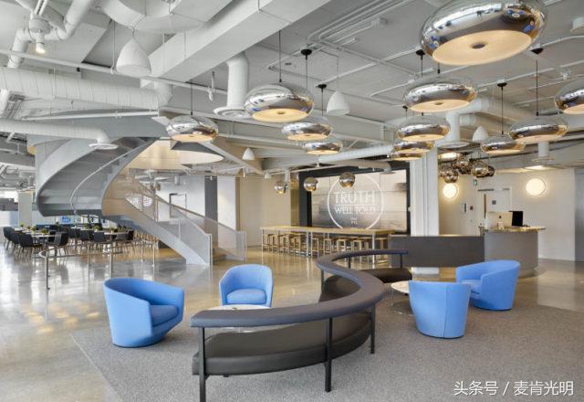 飞上天和太阳肩并肩,上天与太阳肩并肩的下一句