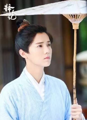 鹿晗真正的素颜照,鹿晗现在素颜照