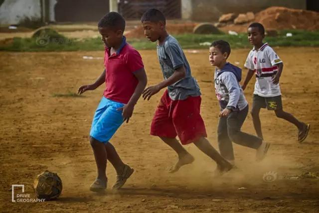 被国足抢头条了，巴西宝宝不开森了