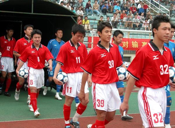 姜至鹏踢球风格,姜至鹏踢球史