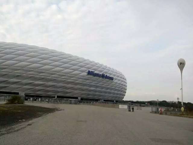 中国球迷唱南部之星,南部之星三冠王拜仁慕尼黑