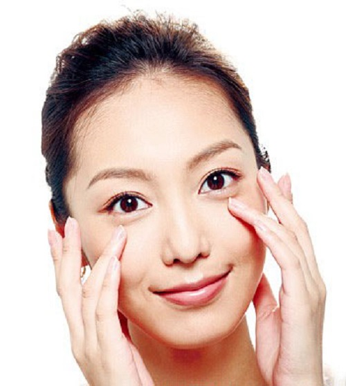 四种去眼袋黑眼圈的小窍门,去眼袋黑眼圈公认最好用方法