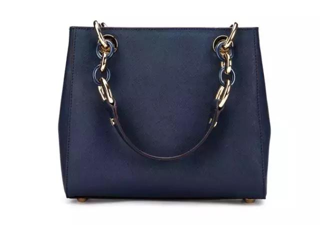 当职场添上时尚的元素，给你不一样的生活体验