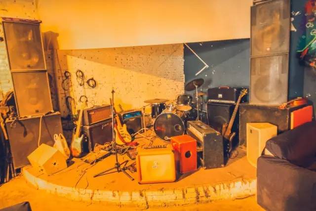 鎴愰兘钂告苯闈掑勾鏃呰垗,钂告苯鏃呰垗璞嗙摚