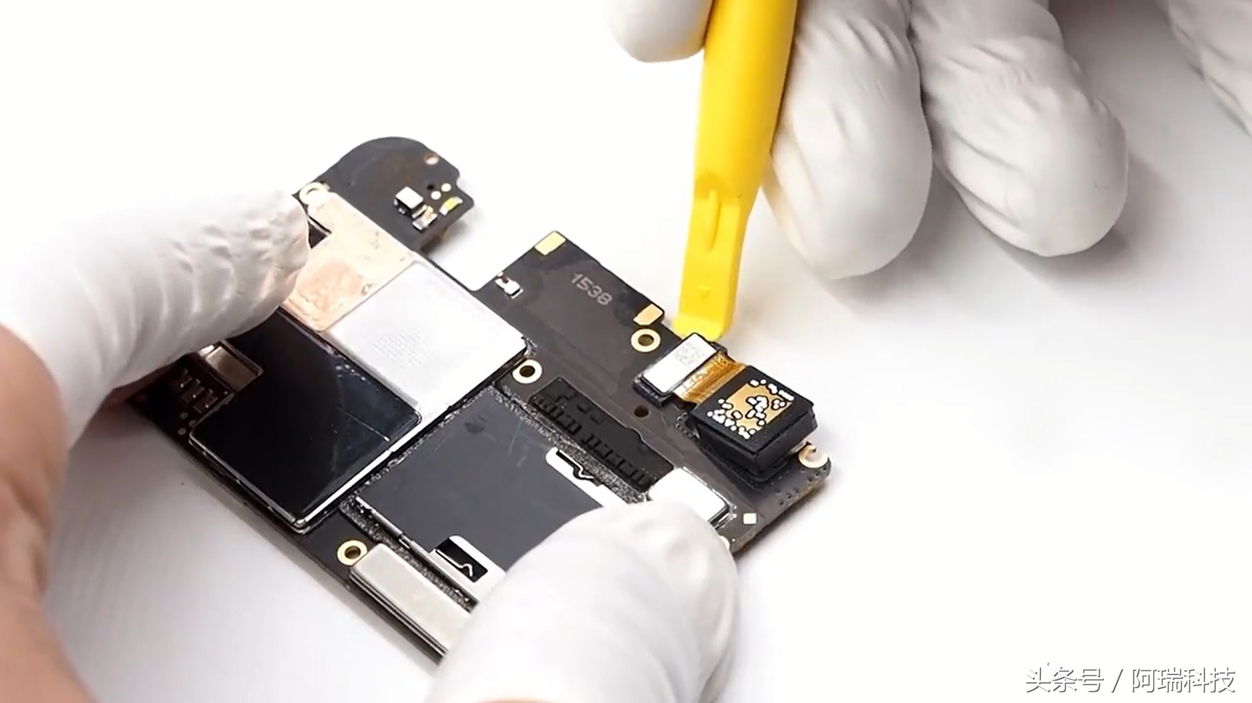 oppor9s鎷嗚В瑙嗛鏁欑▼,oppor9s鎷嗘満璇︾粏鍥捐В