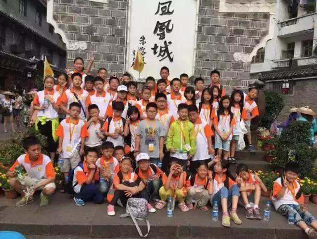 我与花火有个约定，小作家成长体验夏令营！