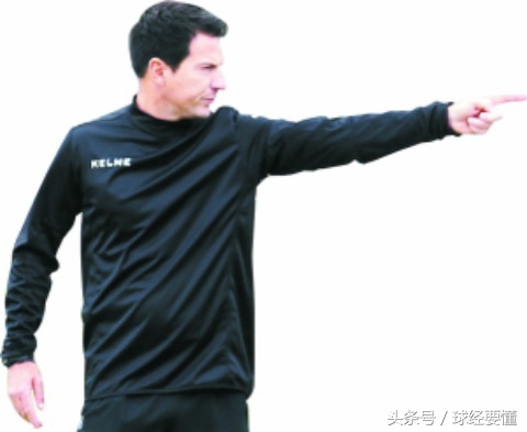 这个德国人诉说无奈遭抬杠，他道出了中国足球上不去的真实原因？