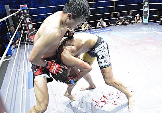 巴西战舞断头台教学,中国擂台断头技巧视频