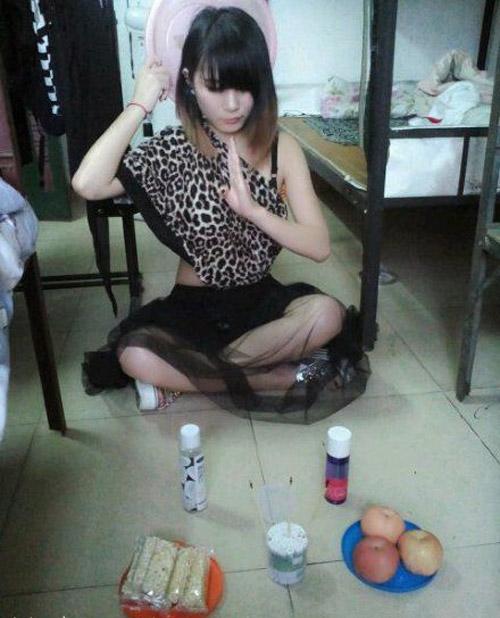 教你如何用简单的两步激怒一名女性！