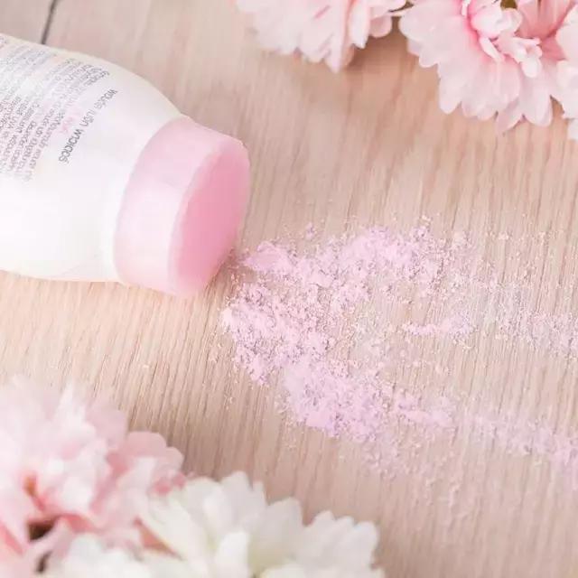 到了泰国买什么比较好,去泰国旅游买青草膏