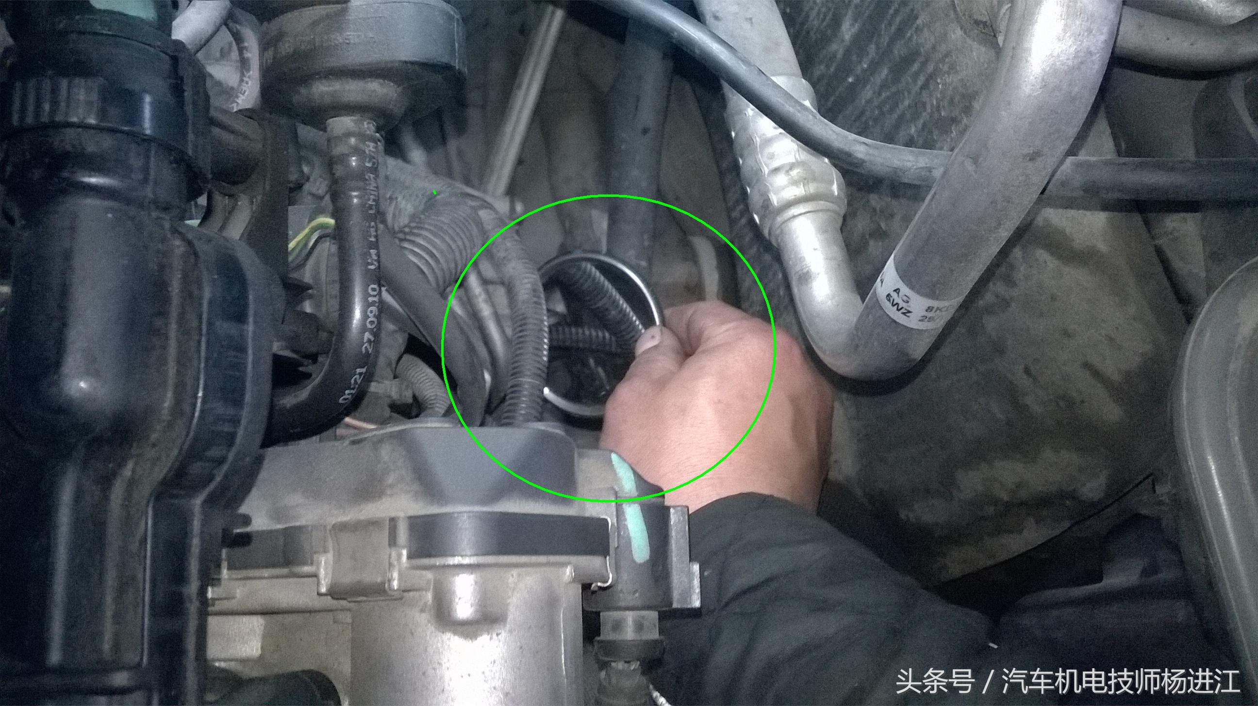 发动机漏防冻液维修多少钱,车漏防冻液最快的修补方法